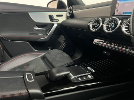 2023 Mercedes-Benz CLA Class 250E AMG LINE PREM PLUS NIGHT ED €37,990 thumbnail