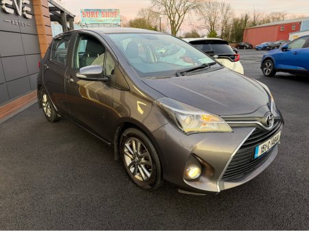 2015 Toyota Yaris Mint Yaris - 1.0 petrol - fantastic spec €11,750 thumbnail