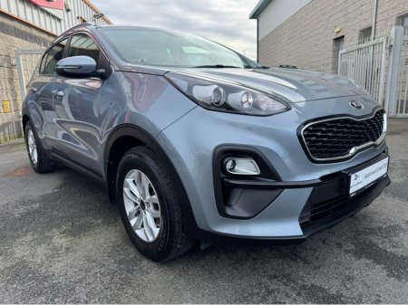 2021 Kia Sportage - thumbnail 3