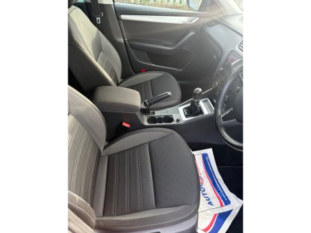 2018 Skoda Octavia 1.6 TDI 11 115HP 4DR COMBI AMBITION €11,950 thumbnail