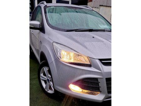 2015 Ford Kuga ZETEC 2.0 TD120 S6 M6 FWD €8,950 thumbnail