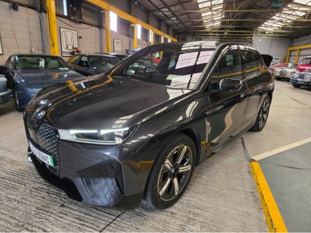 2022 BMW iX - thumbnail 5