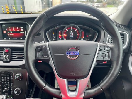 2015 Volvo V40 - thumbnail 26