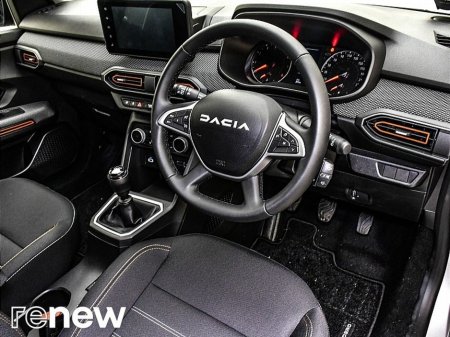 2023 Dacia Sandero Stepway Journey TCe 90 €18,900 thumbnail