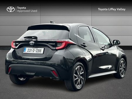 2023 Toyota Yaris - photo 2