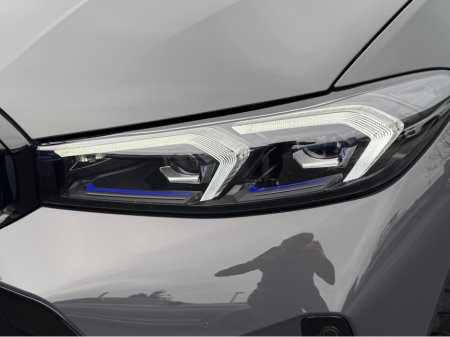 2023 BMW 3 Series - thumbnail 18