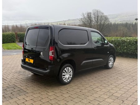 2022 Peugeot Partner PROFESSIONAL PLUS NO VAT! €18,750 thumbnail