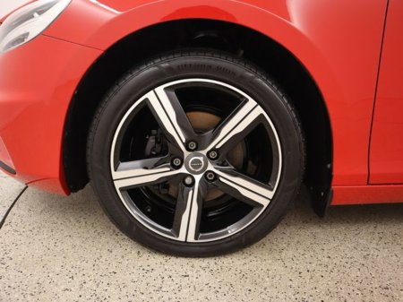 2016 Volvo V40 - thumbnail 17