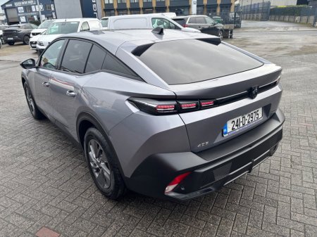 2024 Peugeot 408 - thumbnail 5