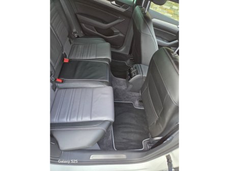 2017 Volkswagen Passat  €19,950 thumbnail