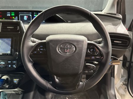 2022 Toyota Prius - thumbnail 17