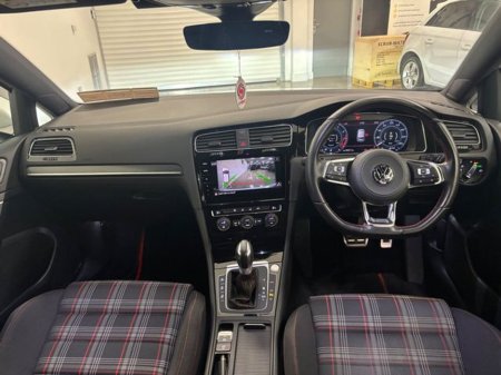 2017 Volkswagen Golf 2.0 TSI 5DR 230HP GTI DSG €20,850 thumbnail