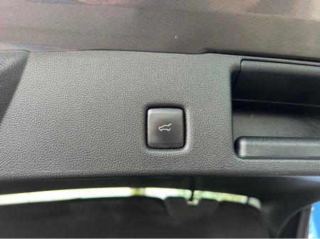 2022 Ford Kuga ST-LINE 5DR 2.5 PHEV 225 S6. S6.2 CT €28,950 thumbnail