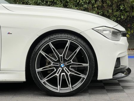 2015 BMW 3 Series 320d M-SPORT COMPETITION // SERVICE HISTORY // NEW 20" M3 ALLOYS // DUAL ZONE CLIMATE CONTROL €19,900 thumbnail