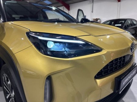 2023 Toyota Yaris Cross LUNA SPORT BI-TONE HYBRID AUTO €28,950 thumbnail