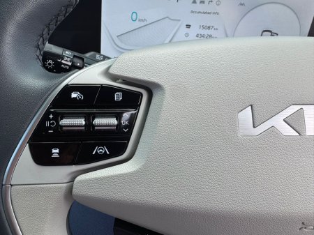 2024 Kia EV6 - thumbnail 18