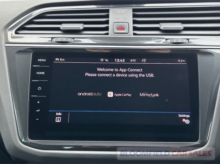 2018 Volkswagen Tiguan 4 MOTION R-LINE , DSG // IMMACULATE €29,950 thumbnail