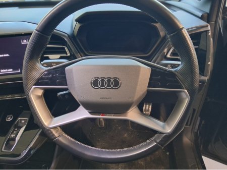 2023 Audi Q4 e-tron E-TRON S LINE 40 thumbnail