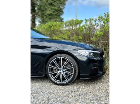 2020 BMW 5 Series - photo 4