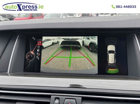 2016 BMW 5 Series - thumbnail 2