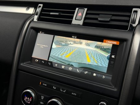 2020 Land Rover Discovery - thumbnail 18