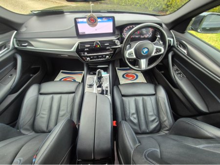 2021 BMW 5 Series - thumbnail 14