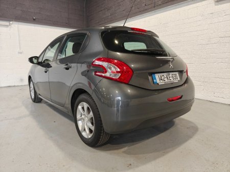 2014 Peugeot 208 - thumbnail 8