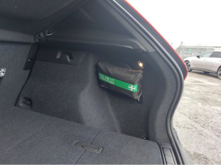 2024 Volvo XC40 - thumbnail 14