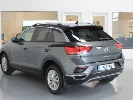 2019 Volkswagen T-Roc Design 1.6tdi M6f115hp 5DR €20,500 thumbnail