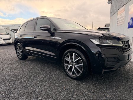 2019 Volkswagen Touareg 3.0 TDI V6 R-LINE  AUTO 285BHP ( 191 REG ) €49,850 thumbnail