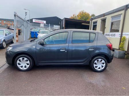 2017 Dacia Sandero - thumbnail 8