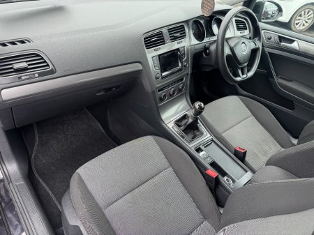 2013 Volkswagen Golf - thumbnail 13