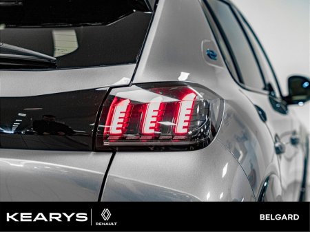 2023 Peugeot 208 Electric 136bhp (50 kWh) GT €19,900 thumbnail