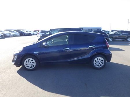 2016 Toyota Aqua - thumbnail 4