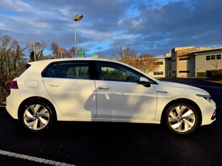 2022 Volkswagen Golf 1.5 TSI 130HP Style €24,999