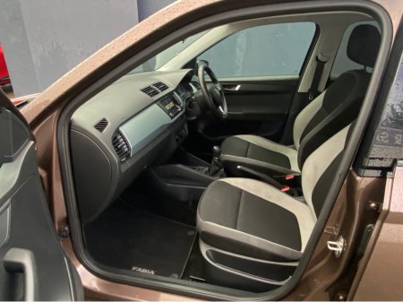2016 Skoda Fabia AMBITION 1.2 TSI 90HP 5dr  Stunning Car €8,995 thumbnail