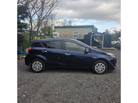 2018 Toyota Aqua - thumbnail 12