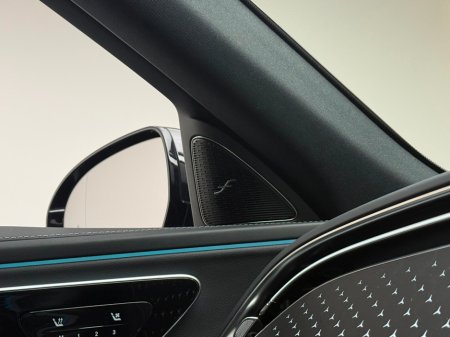 2025 Mercedes-Benz E Class E220D AMG LINE PREMIUM *PAN ROOF* €79,990 thumbnail