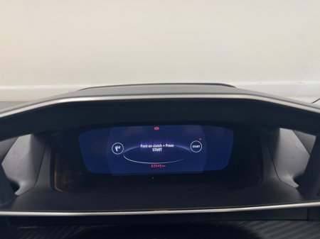 2021 Peugeot 2008 1.2 Puretech 100bhp Allure €21,850 thumbnail