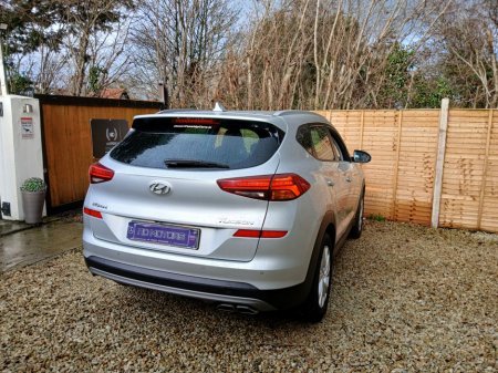 2019 Hyundai Tucson 1.6 SE NAV 115PS 5 SEATS €12,450 thumbnail