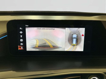 2022 Mercedes-Benz EQC - thumbnail 4