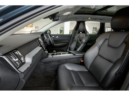 2023 Volvo XC60 - thumbnail 24