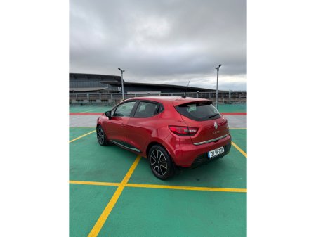 2013 Renault Clio - view 4