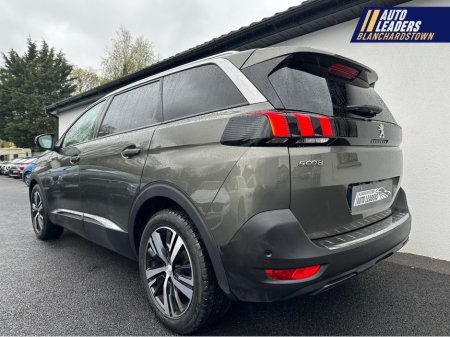 2019 Peugeot 5008 - thumbnail 4