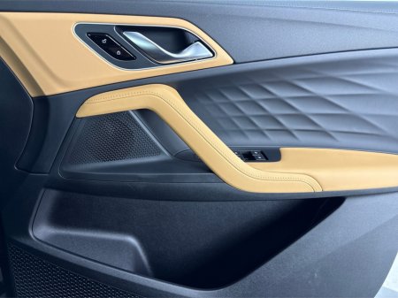 2025 MG HS - thumbnail 25