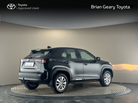 2024 Toyota Yaris Cross HYBRID LUNA €29,950