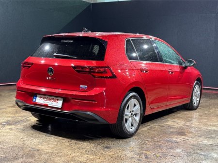 2023 Volkswagen Golf - view 3