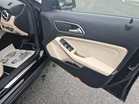 2019 Mercedes-Benz GLA Class - thumbnail 23