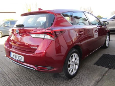 2018 Toyota Auris Hybrid Luna 4DR Auto €16,950 thumbnail