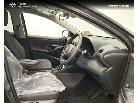 2026 Toyota Yaris - thumbnail 8